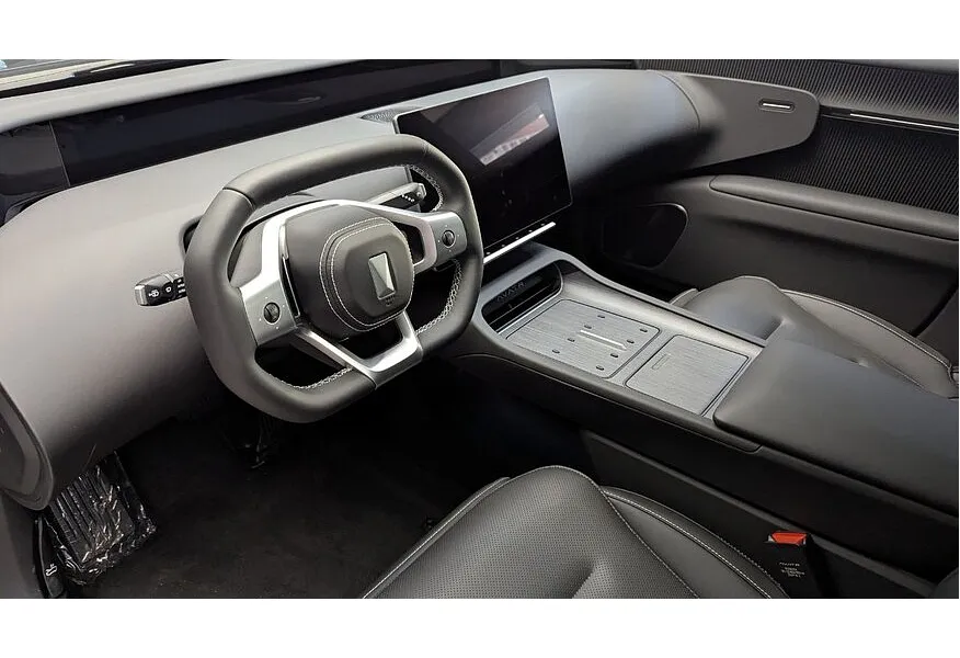 Avatr 12 AT 4WD (578 л.с.) Dual Motor Dynamic Белый в АВИЛОН. Слайд №5