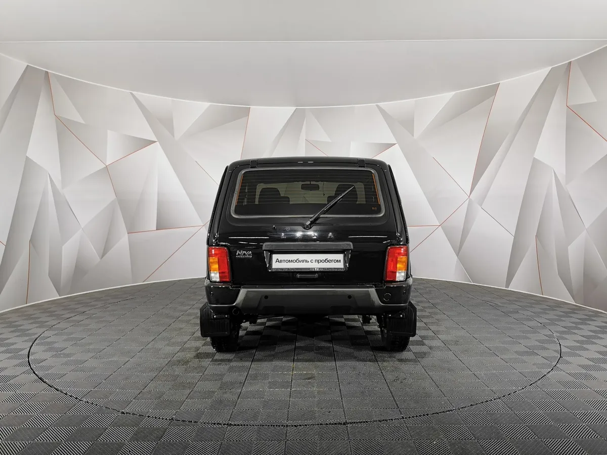 ВАЗ (Lada) 4x4 1.7 MT 8 кл. (83 л.с.) Черный в АВИЛОН. Слайд №8