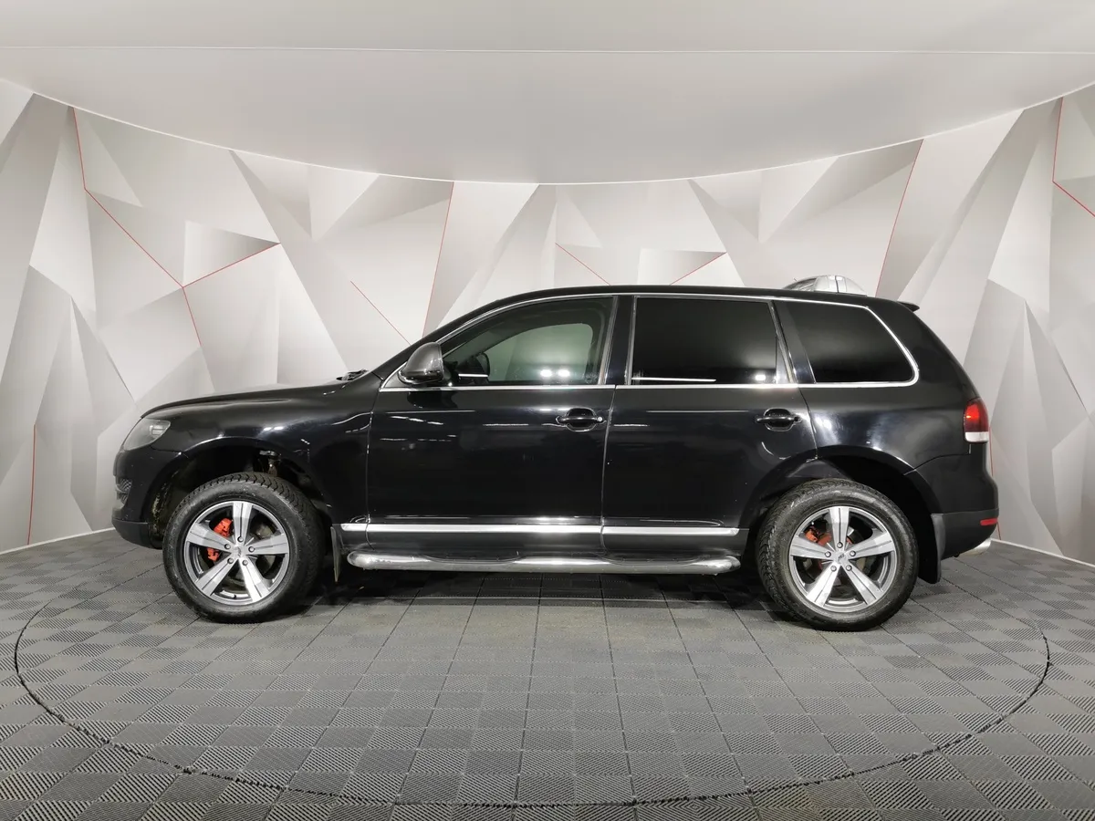 Volkswagen Touareg 3.2 Tiptronic (241 л.с.) Черный в АВИЛОН. Слайд №5