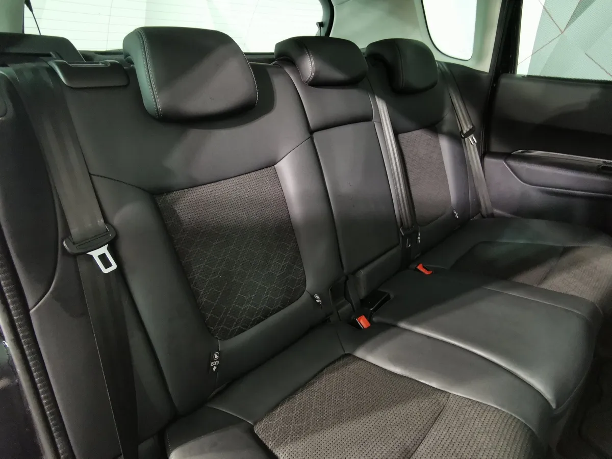 Peugeot 3008 1.6 THP AT (150 л.с.) Черный в АВИЛОН. Слайд №16