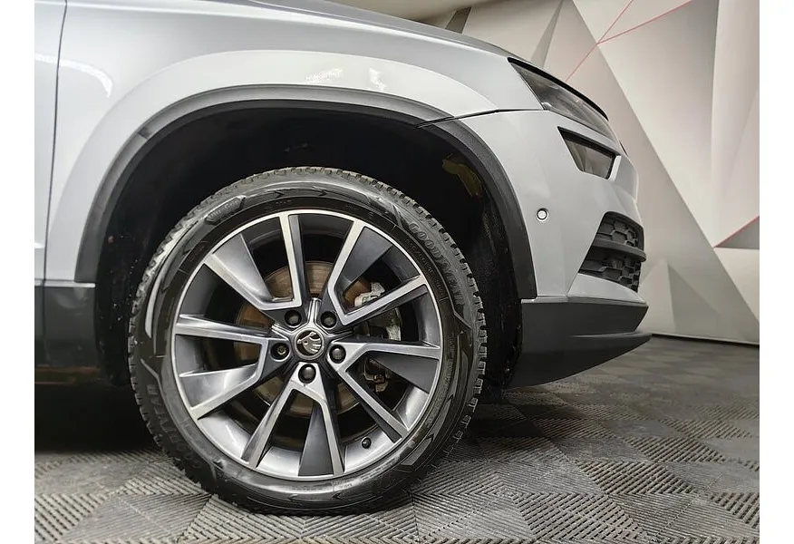 Skoda Karoq 1.4 AMT AWD (150 л.с.) Ambition Серый в АВИЛОН. Слайд №9