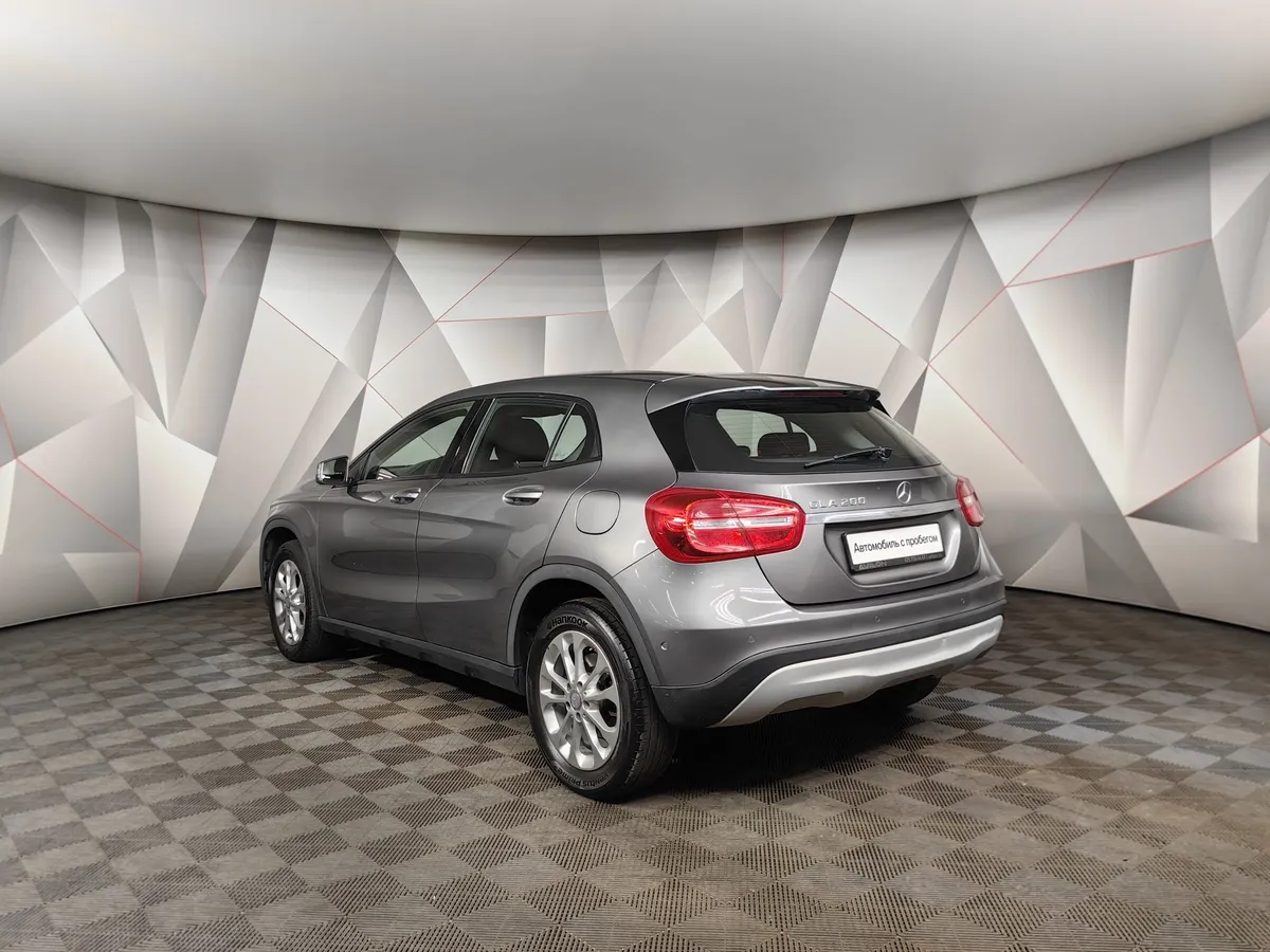 Mercedes-Benz GLA 200 7G-DCT (150 л.с.) Особая серия Серый в АВИЛОН. Слайд №4