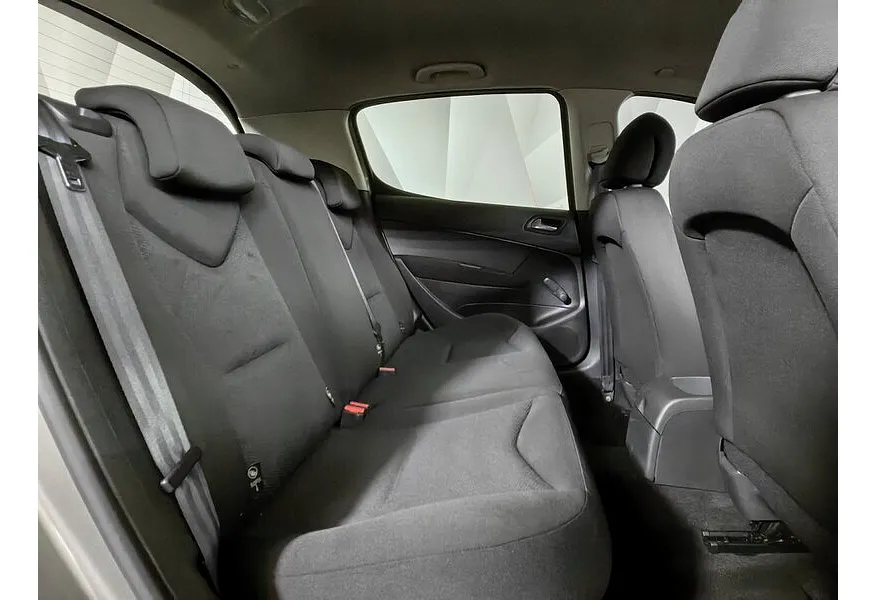 Peugeot 308 1.6 AT (120 л.с.) Бежевый в АВИЛОН. Слайд №16