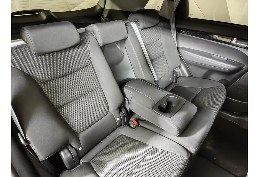 Kia Sorento 2.4 AT (175 л.с.) Classic Черный в АВИЛОН. Слайд №17