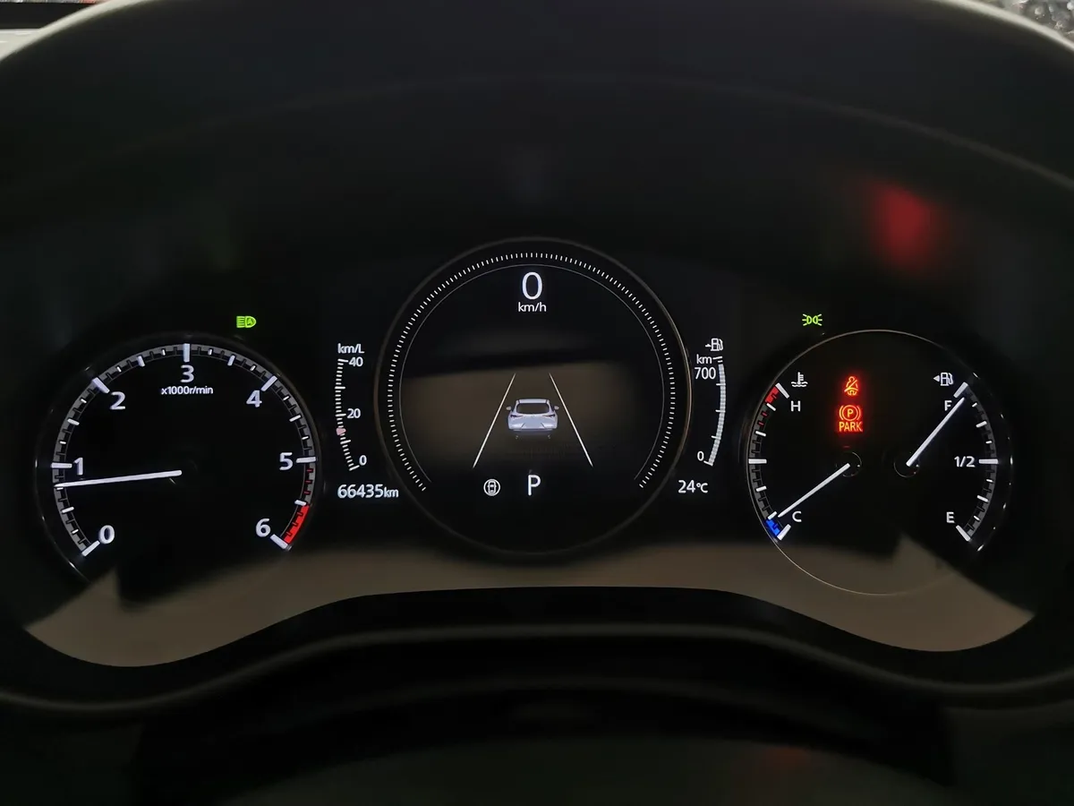 Mazda CX-30 1.8d AT AWD (116 л.с.) Серый в АВИЛОН. Слайд №17