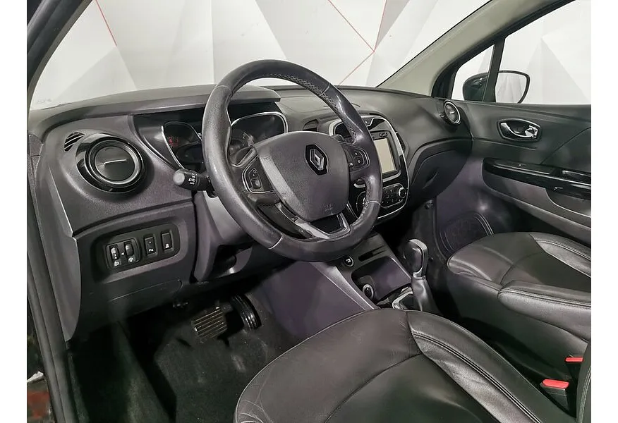 Renault Kaptur 2.0 AT AWD (143 л.с.) Черный в АВИЛОН. Слайд №18