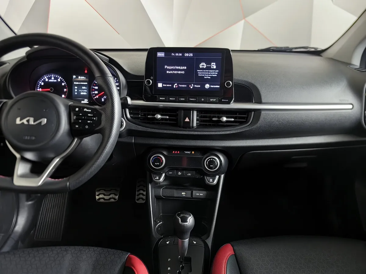 Kia Picanto 1.0 MPI MT (67 л.с.) GT Line Белый в АВИЛОН. Слайд №14