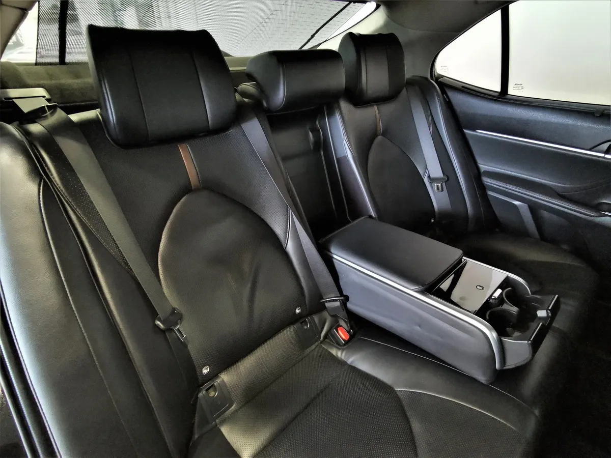 Toyota Camry 3.5 AT (249 л.с.) Черный в АВИЛОН. Слайд №16
