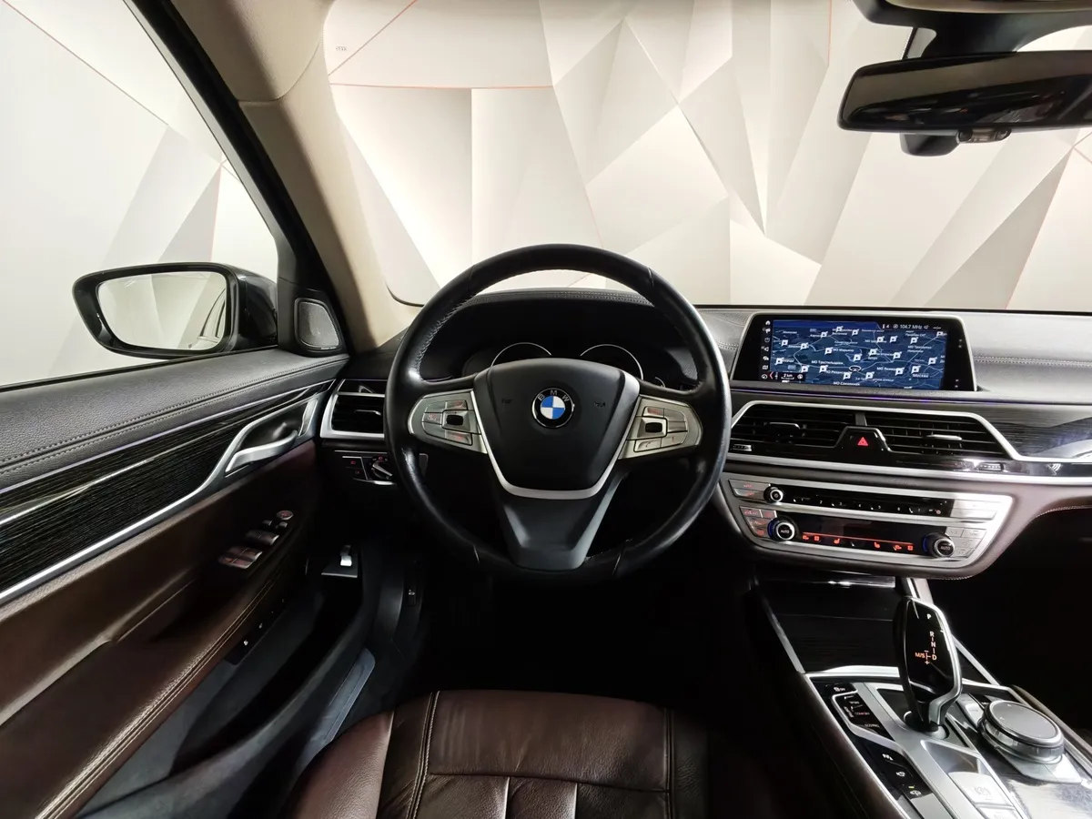 BMW 7 серия 730Ld xDrive Steptronic (249 л.с.) Base Локальная сборка Черный в АВИЛОН. Слайд №14