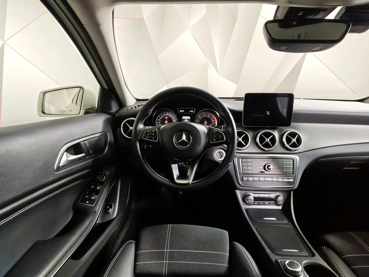Mercedes-Benz GLA 250 7G-DCT 4MATIC (211 л.с.) Особая серия Белый в АВИЛОН. Слайд №20