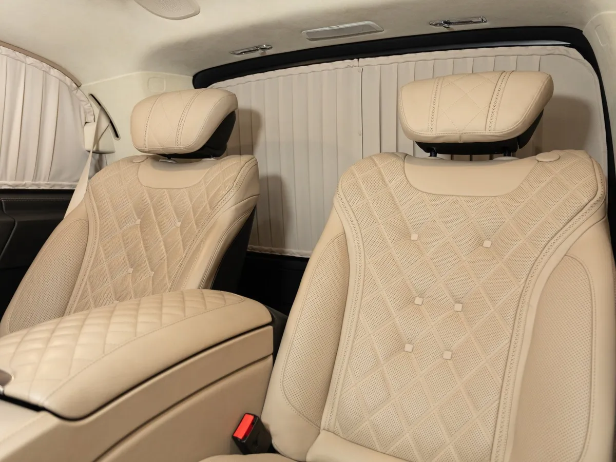 Mercedes-Benz V-Класс V 250 d AT L2 4x4 (190 л.с.) Exclusive Черный в АВИЛОН. Слайд №19