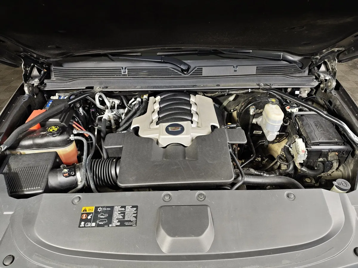 Cadillac Escalade 6.2 V8 АТ 4WD (426 л.с.) Коричневый в АВИЛОН. Слайд №11