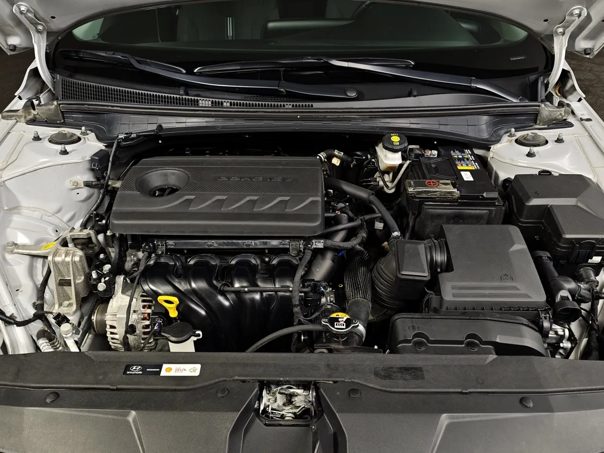 Hyundai Elantra 1.6 AT FWD (128 л.с.) Style Серый в АВИЛОН. Слайд №11