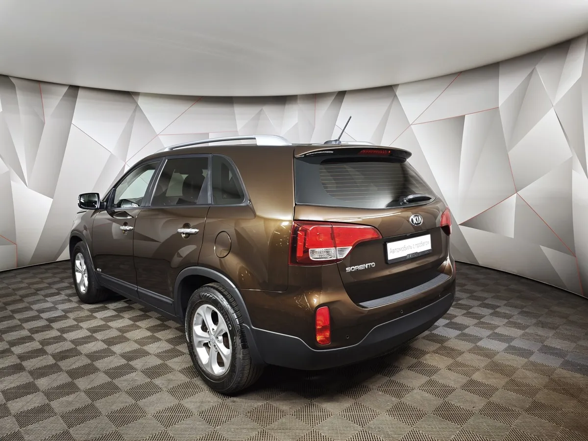 Kia Sorento 2.4 AT 4WD (175 л.с.) Comfort Коричневый в АВИЛОН. Слайд №4