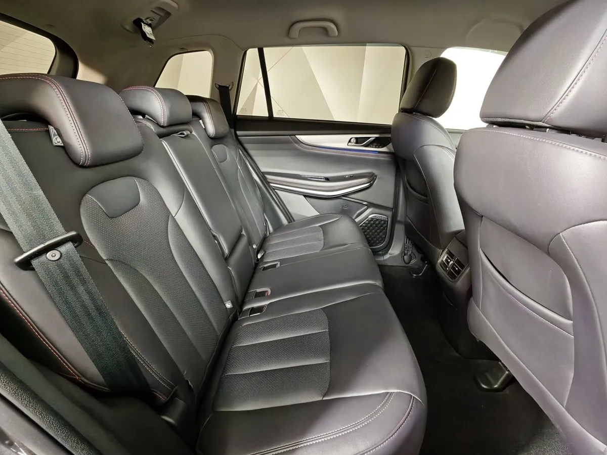 Changan CS75 1.8 AT AWD (149 л.с.) Luxe Серый в АВИЛОН. Слайд №16