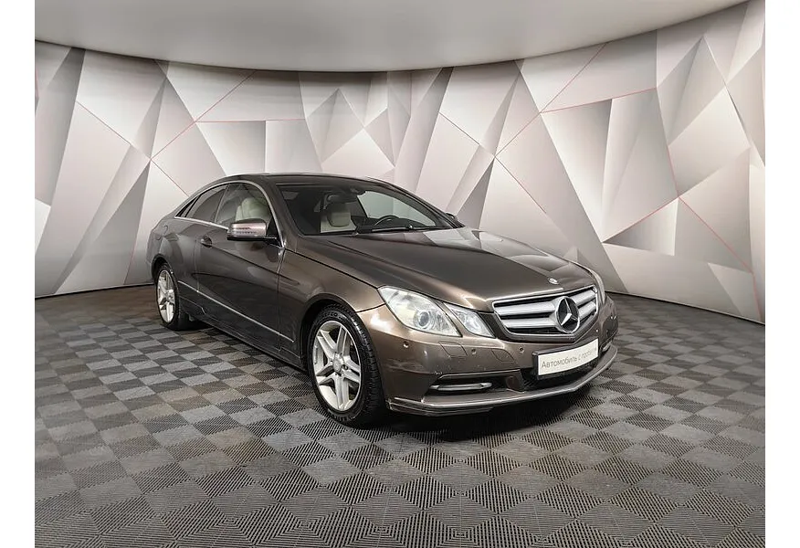 LIVE. Слайд №2