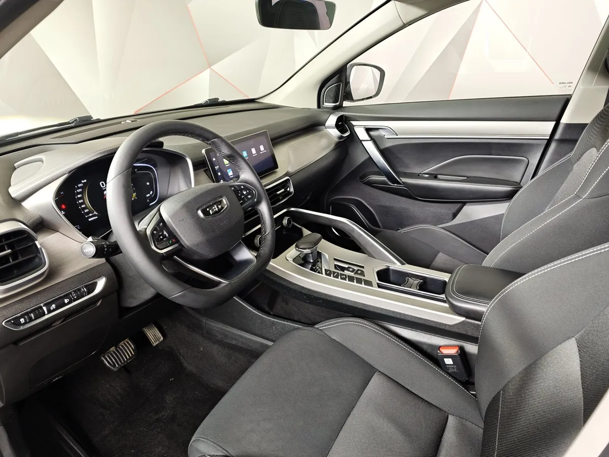 Belgee X50 1.5T 7DCT 2WD (150 л.с.) Style Серебристый в АВИЛОН. Слайд №16