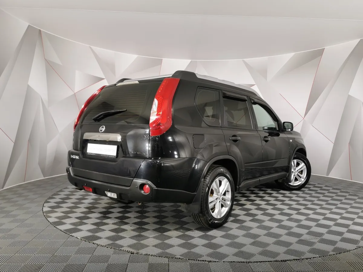 Nissan X-Trail 2.5 CVT AWD (171 л.с.) LE Top Черный в АВИЛОН. Слайд №2