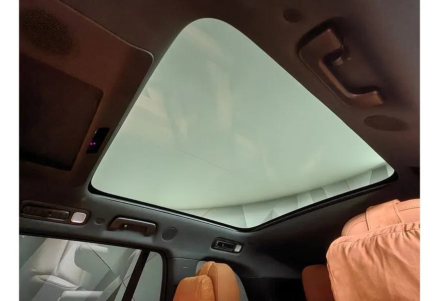 Li Auto L9 1.5 AT 4WD (449 л.с.) Max  Черный в АВИЛОН. Слайд №20