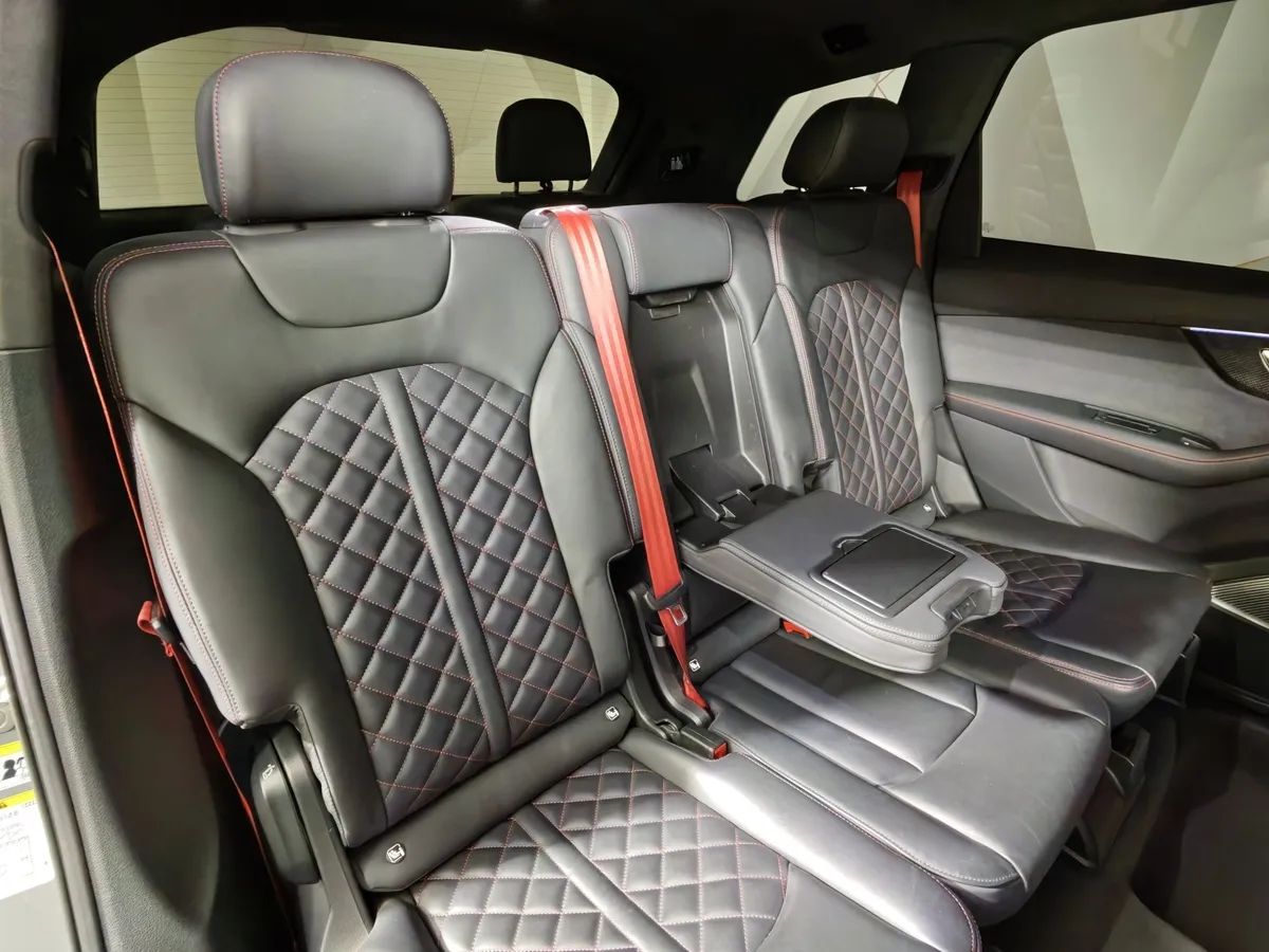 Audi Q7 3.0 TDI Tiptronic quattro (286 л.с.) Серый в АВИЛОН. Слайд №17