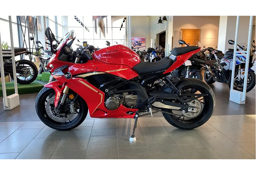 АВИЛОН - QJMOTOR SRK 600RC 600 см³ (88 л.с.) (88) 600 Красный - slide 2