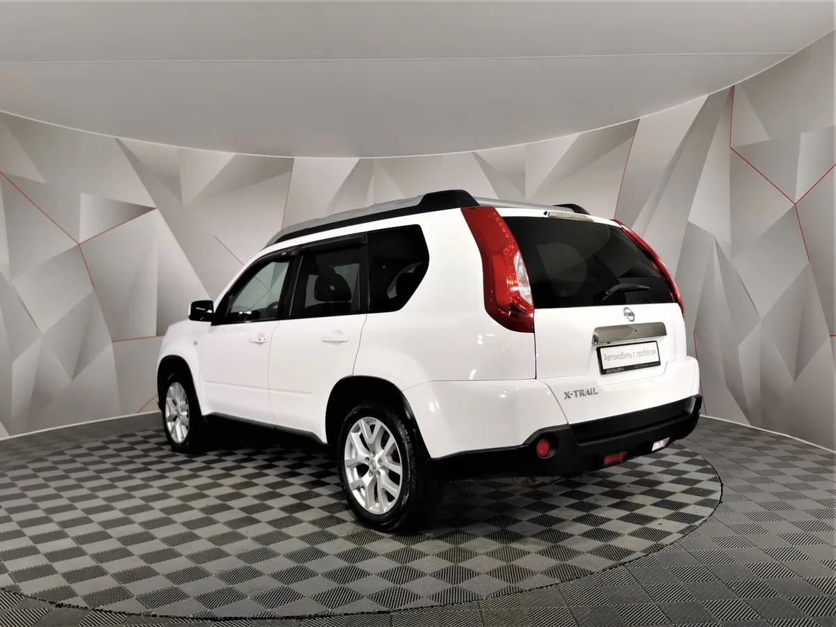 Nissan X-Trail 2.0 CVT AWD (141 л.с.) Белый в АВИЛОН. Слайд №4
