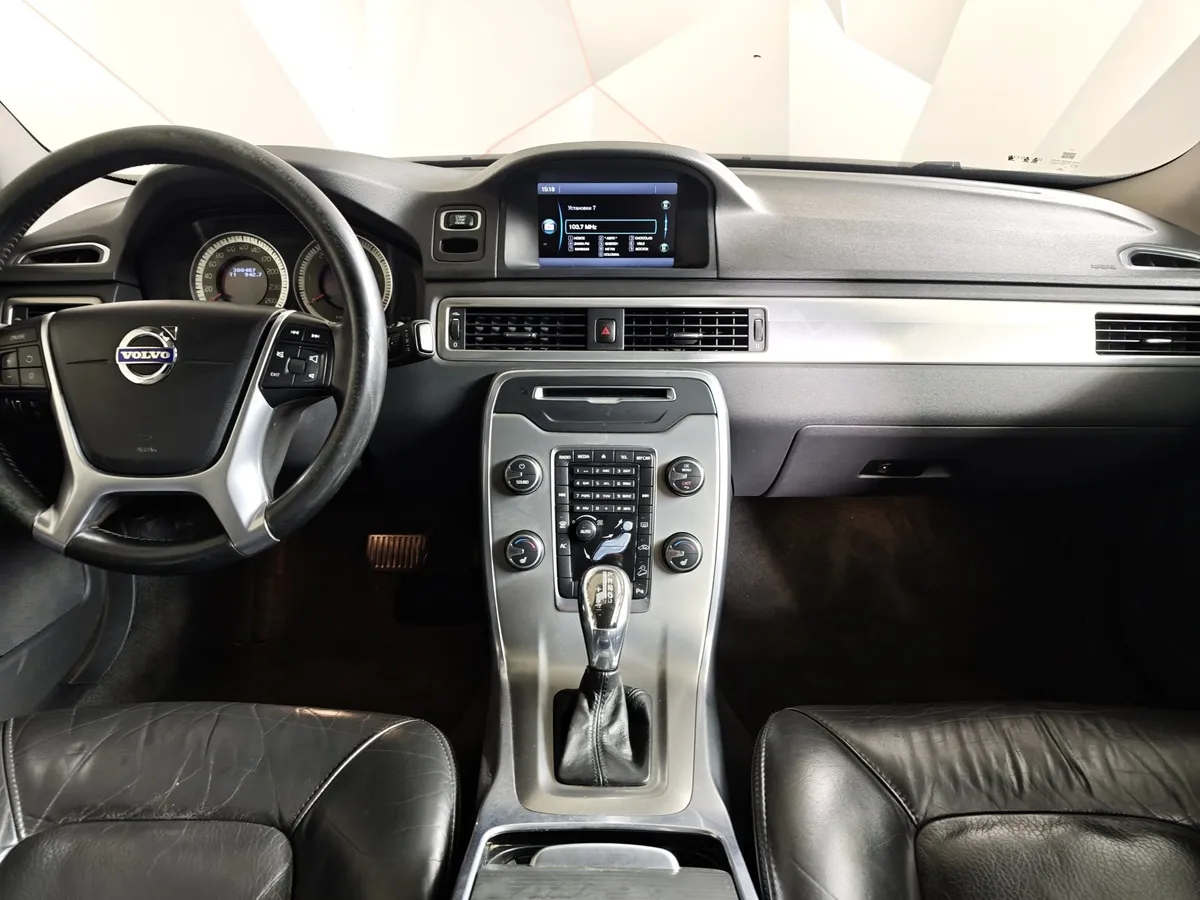 Volvo XC70 2.4 D4 Geartronic AWD (163 л.с.) Черный в АВИЛОН. Слайд №13