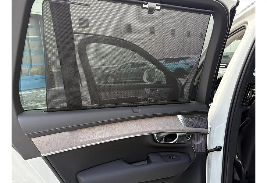 Volvo XC90 2.0 B6 mild hybrid AT AWD (7 мест) (300 л.с.) Ultra Bright Белый в АВИЛОН. Слайд №17 Volvo XC90 2.0 B6 mild hybrid AT AWD (7 мест) (300 л.с.) Ultra Bright Белый в АВИЛОН. Слайд №17