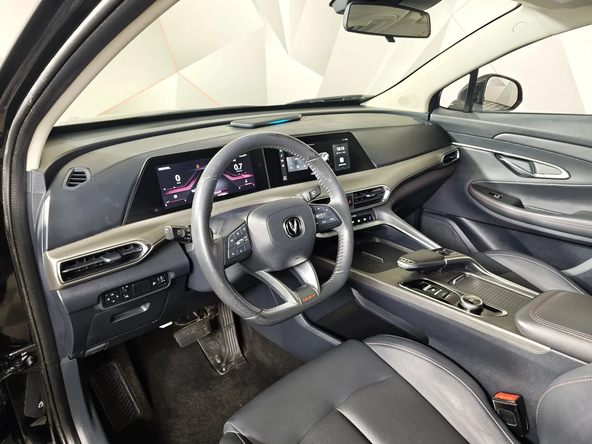 Changan UNI-T 1.5T 7DCT (181 л.с.) Tech Черный в АВИЛОН. Слайд №18
