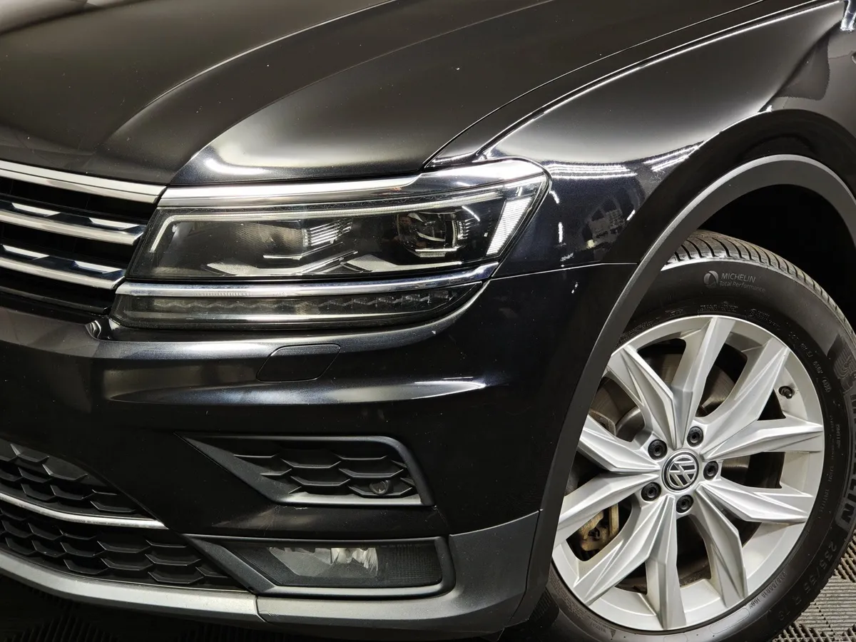 Volkswagen Tiguan 2.0 TSI 4Motion AT (180 л.с.) Exclusive Черный в АВИЛОН. Слайд №10