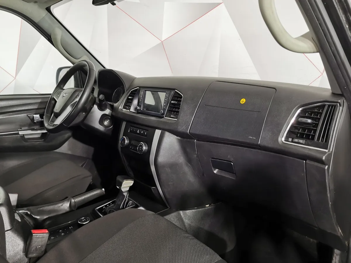 УАЗ Patriot 2.7 AT 4WD (150 л.с.) Оптимум Черный в АВИЛОН. Слайд №12