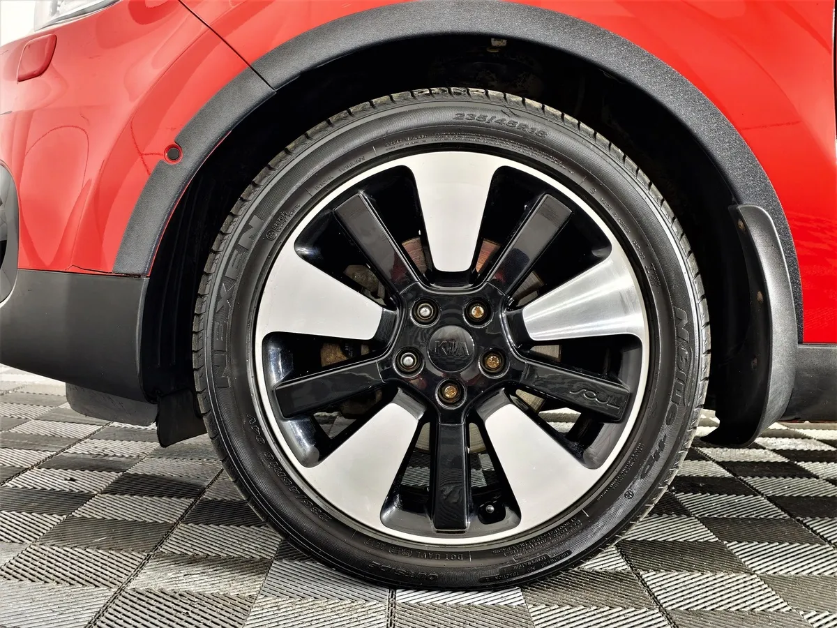 Kia Soul 2.0 MPI AT (150 л.с.) Premium Plus Красный в АВИЛОН. Слайд №9