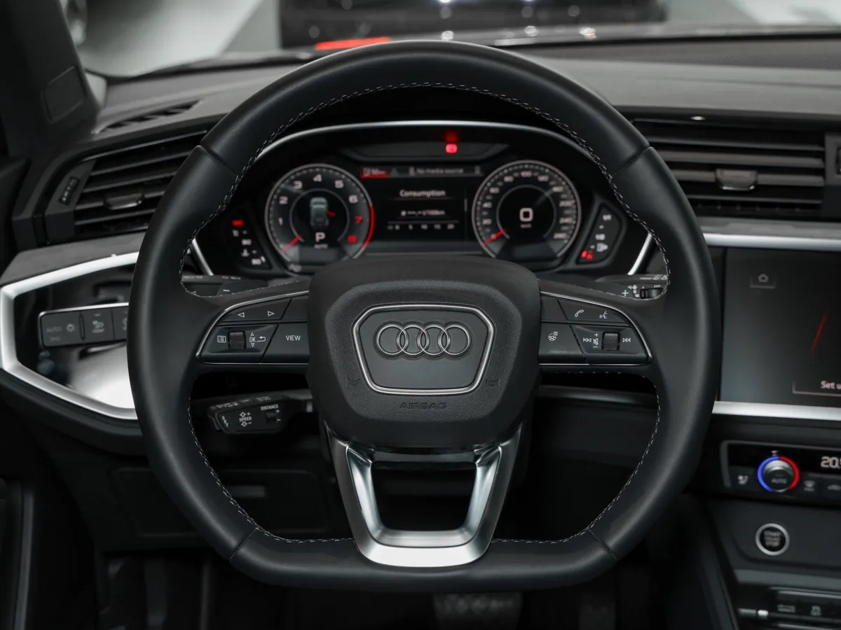Audi Q3 35 1.5 TFSI S-tronic (160 л.с.) Fashion Dynamic Edition Серый в АВИЛОН. Слайд №13