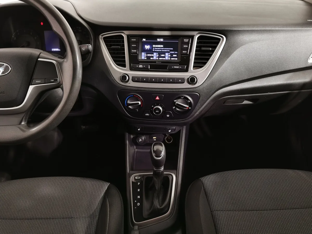 Hyundai Solaris 1.6 AT (123 л.с.) Comfort Белый в АВИЛОН. Слайд №13