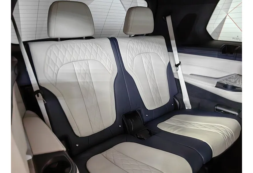 BMW X7 M50d Серый в АВИЛОН. Слайд №22