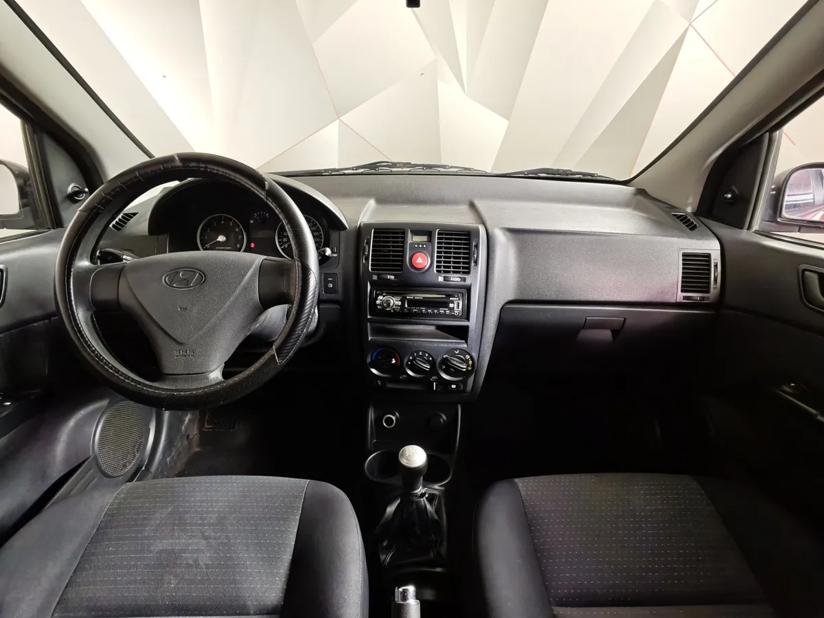 Hyundai Getz 1.4 MT (97 л.с.) Красный в АВИЛОН. Слайд №13