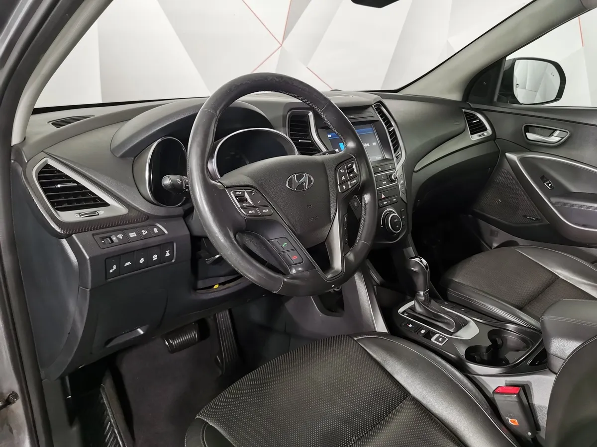 Hyundai Santa Fe 2.2 CRDi AT 4WD (197 л.с.) High-tech Серый в АВИЛОН. Слайд №18