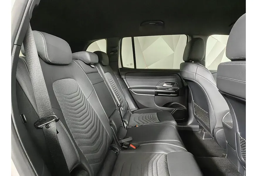 Mercedes-Benz GLB 200 d 8G-DCT 4MATIC (150 л.с.) Style Белый в АВИЛОН. Слайд №16