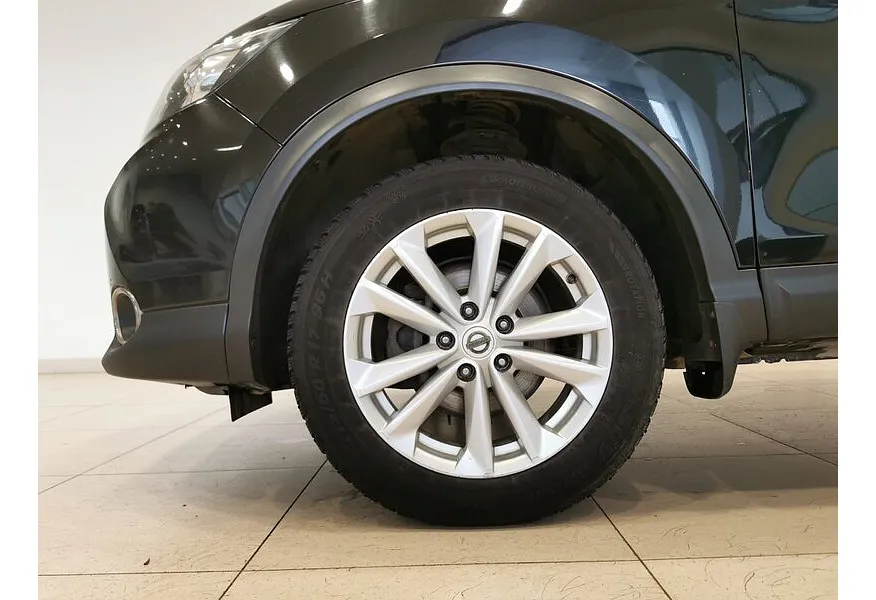 Nissan Qashqai 1.2 DIG-T MT (115 л.с.) Черный в АВИЛОН. Слайд №9