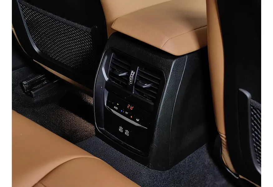 BMW 3 серия 318d Steptronic (150 л.с.) Черный в АВИЛОН. Слайд №18