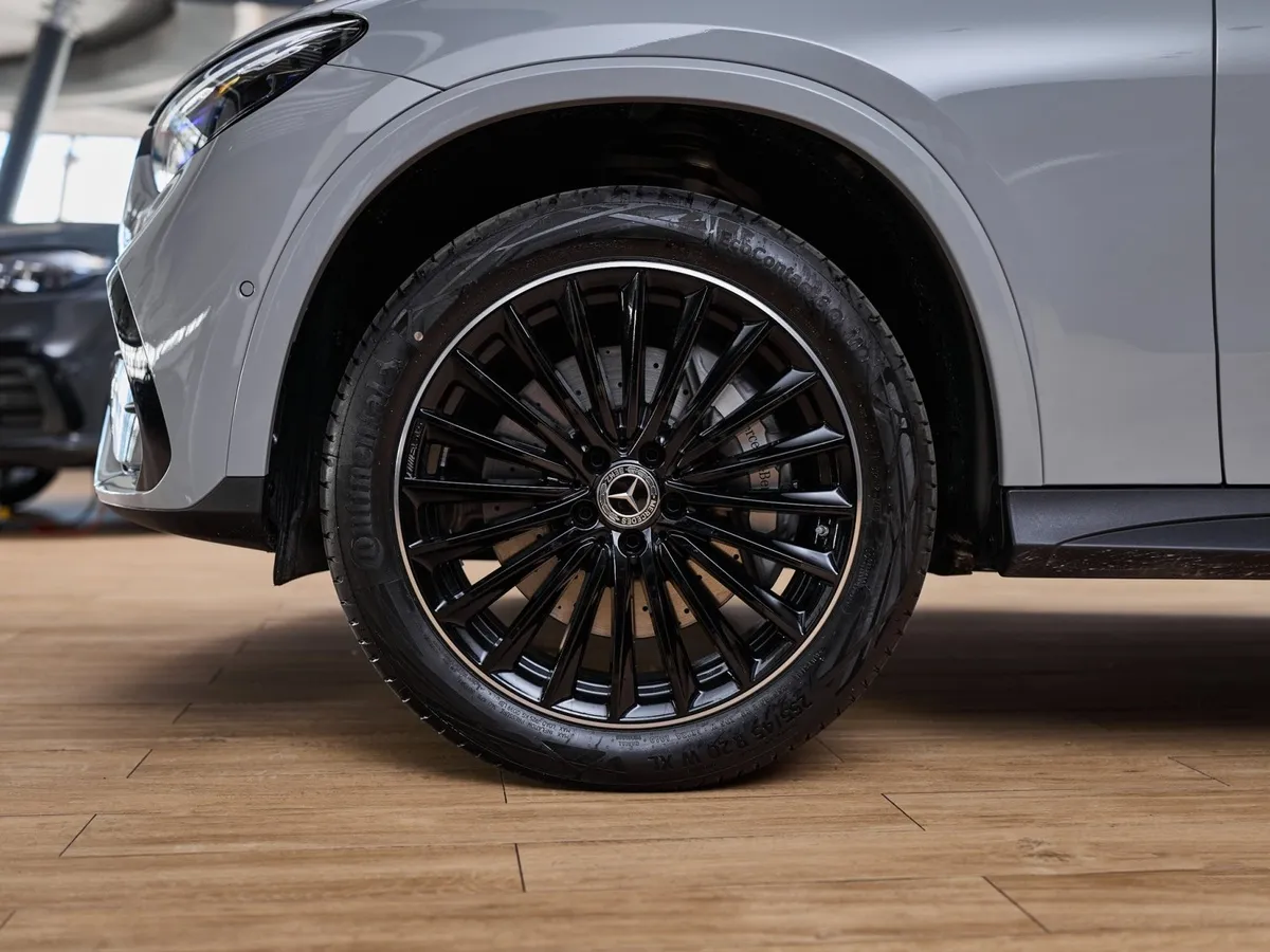 Mercedes-Benz GLC Купе 300 9G-TRONIC 4MATIC (272 л.с.) Серый в АВИЛОН. Слайд №10