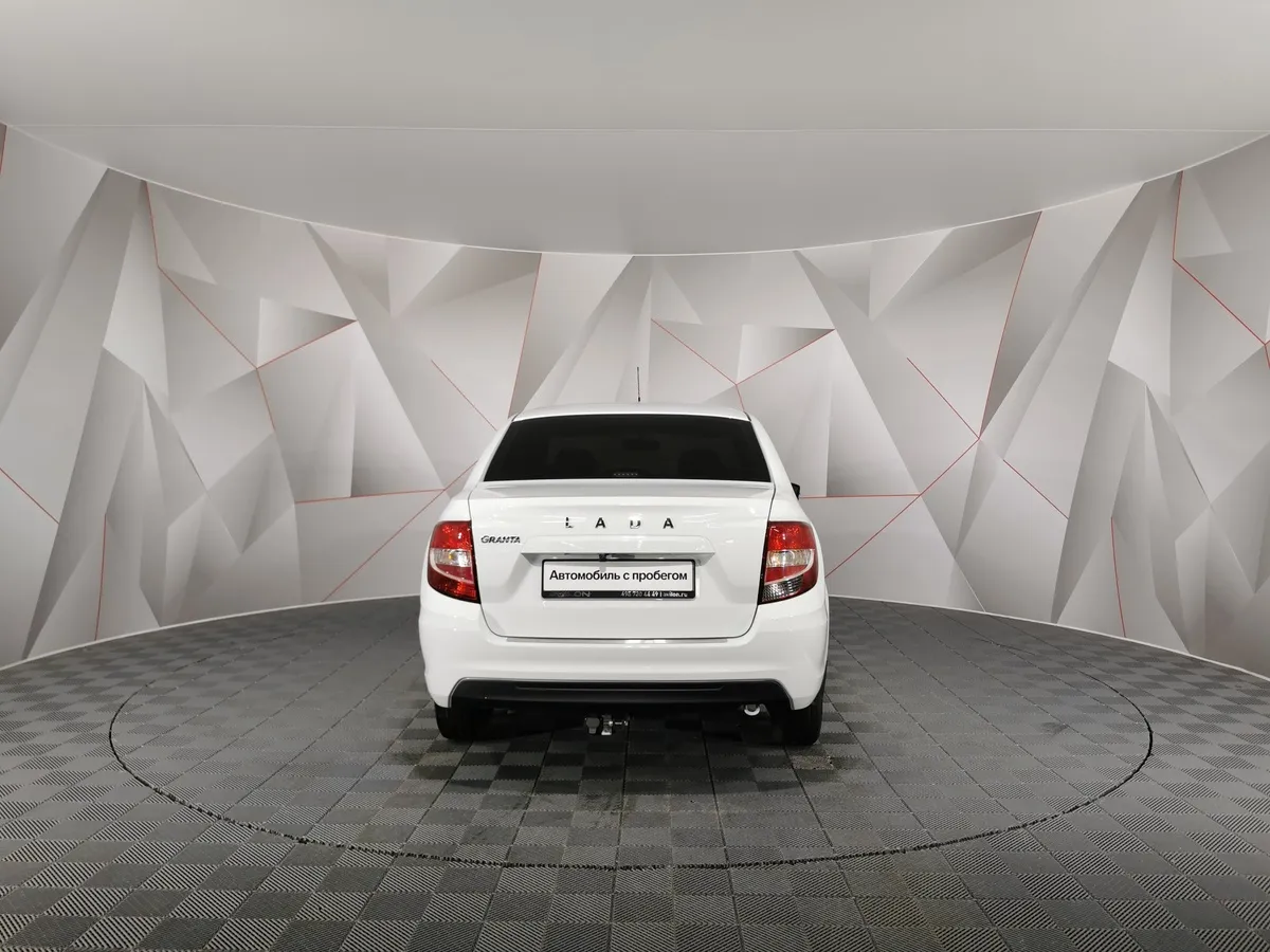 ВАЗ (Lada) Granta 1.6 MT 16кл (98 л.с.) Белый в АВИЛОН. Слайд №8