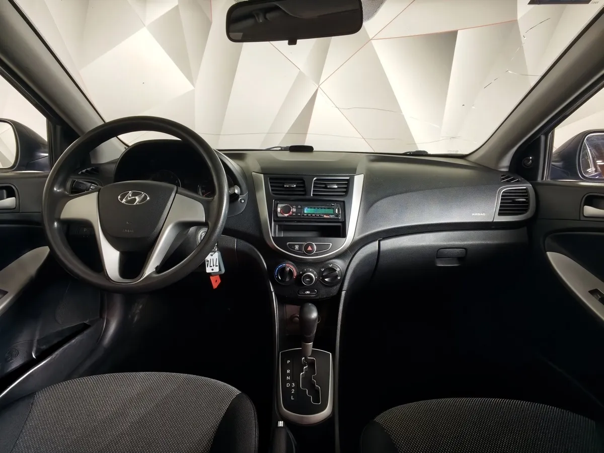 Hyundai Solaris 1.6 AT (123 л.с.) Comfort Синий в АВИЛОН. Слайд №14
