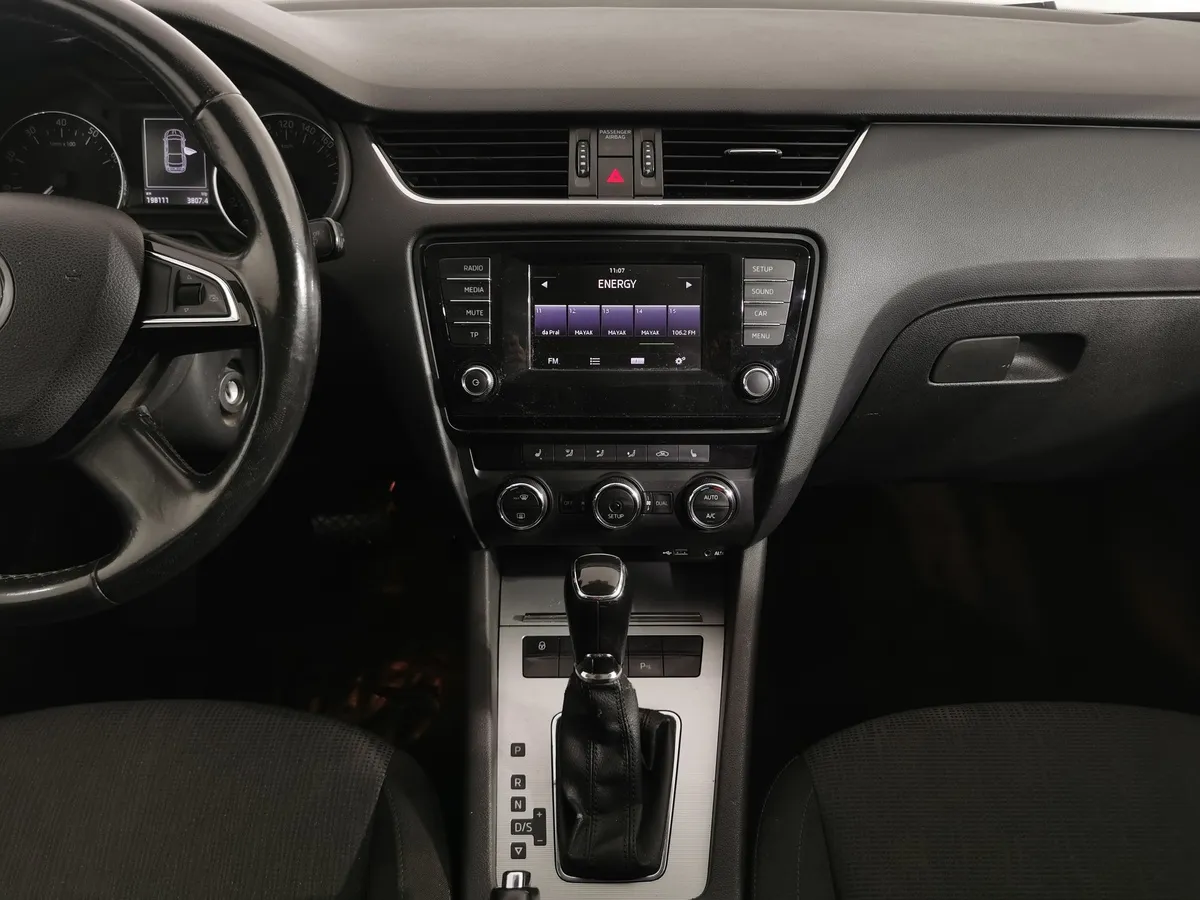 Skoda Octavia 1.6 AT (110 л.с.) Коричневый в АВИЛОН. Слайд №14