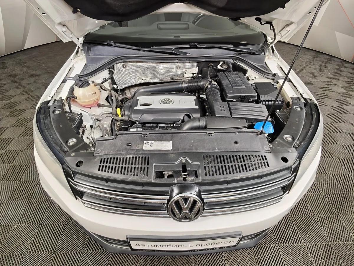 Volkswagen Tiguan 2.0 TSI 4Motion AT (170 л.с.) Track & Field Белый в АВИЛОН. Слайд №10