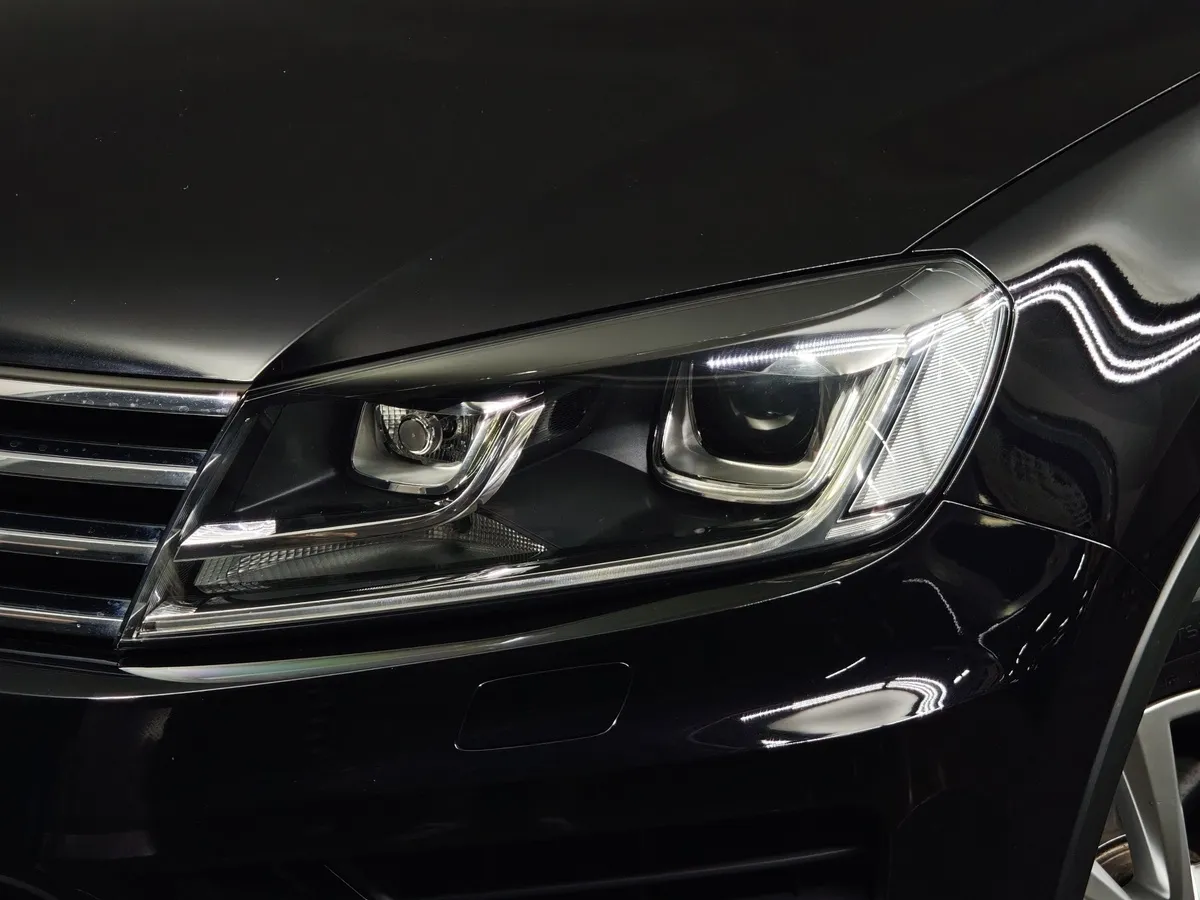 Volkswagen Touareg 2.0 TSI Tiptronic 4Motion (249 л.с.) Exclusive Черный в АВИЛОН. Слайд №10