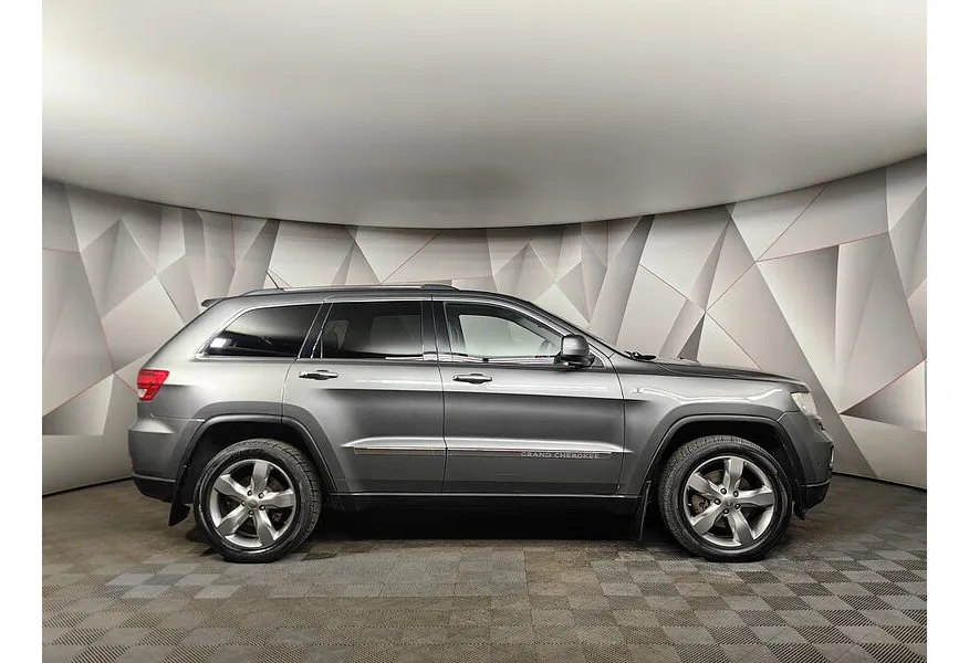 Jeep Grand Cherokee 3.6 AT AWD (286 л.с.) Overland Серый в АВИЛОН. Слайд №6