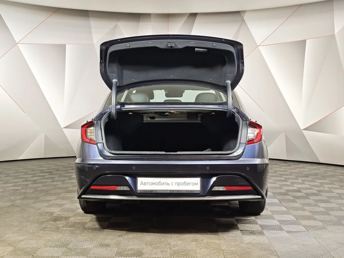 Hyundai Sonata 2.0 MPI (150 л.с.) Business Синий в АВИЛОН. Слайд №12