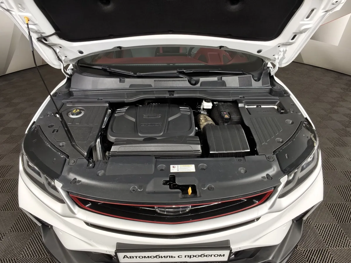 Geely Coolray 1.5T 7DCT 2WD (150 л.с.) Flagship Белый в АВИЛОН. Слайд №11