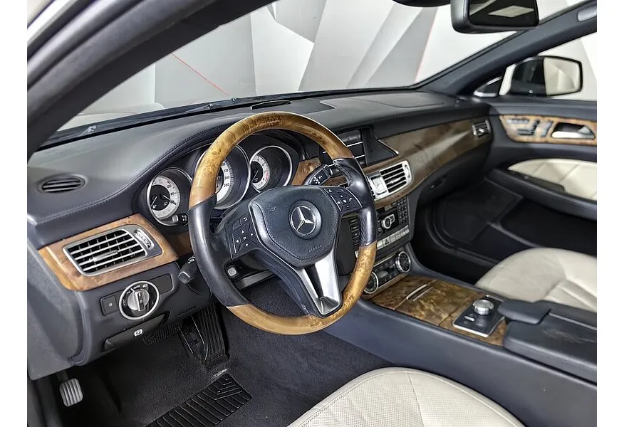 Mercedes-Benz CLS CLS 350 BlueEfficiency 7G-Tronic Plus (306 л.с.) Черный в АВИЛОН. Слайд №18